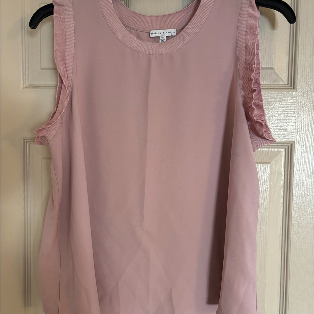Ladies pink sleeveless shirt